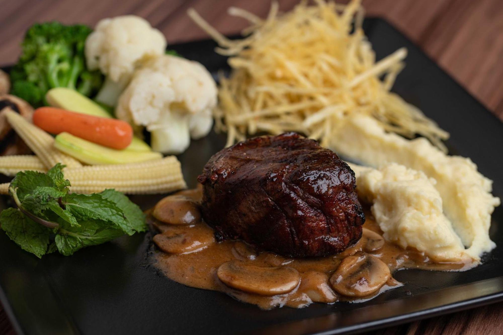 Warwick Al Jubail Hotel Zewnętrze zdjęcie
