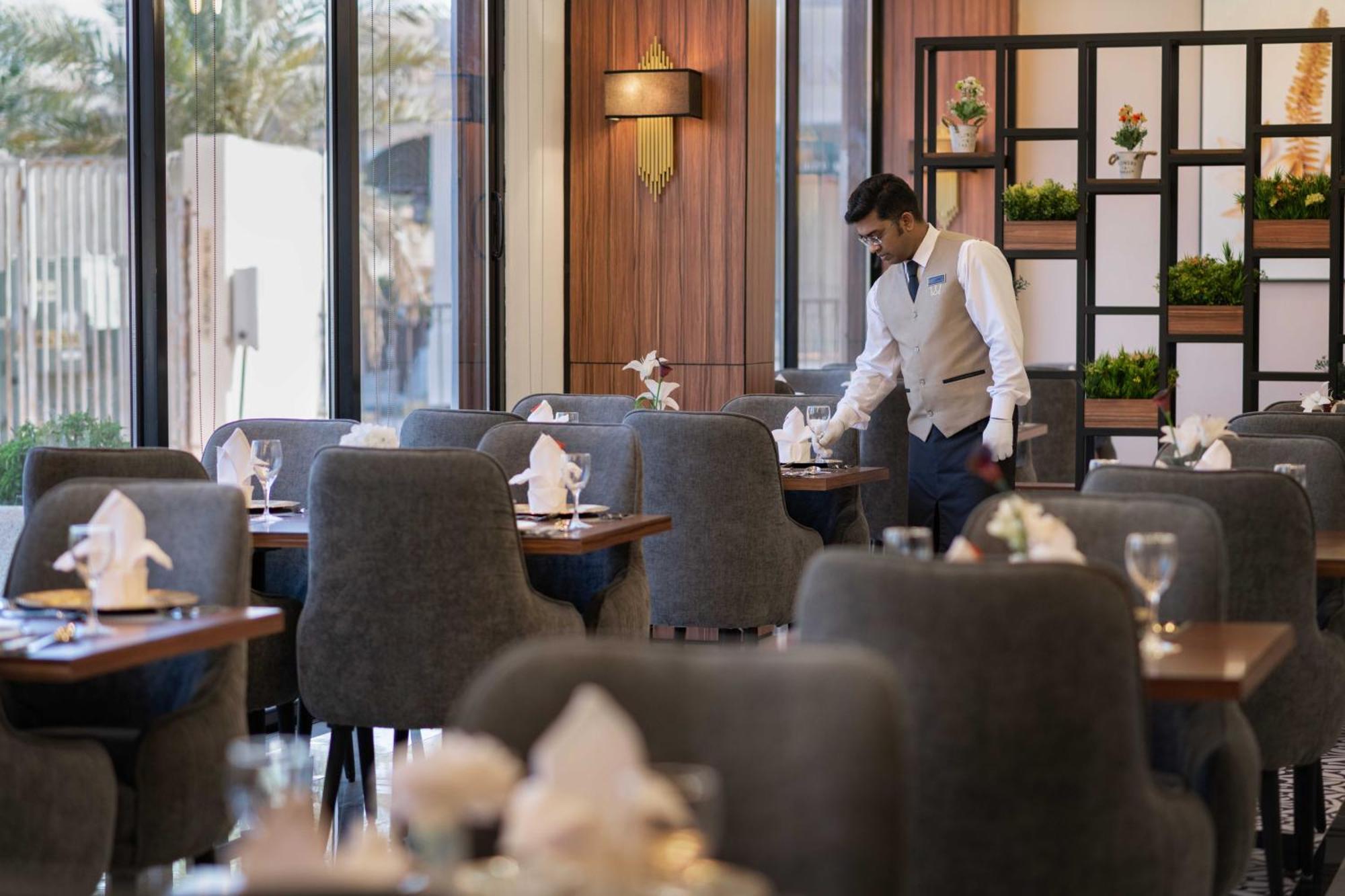 Warwick Al Jubail Hotel Zewnętrze zdjęcie