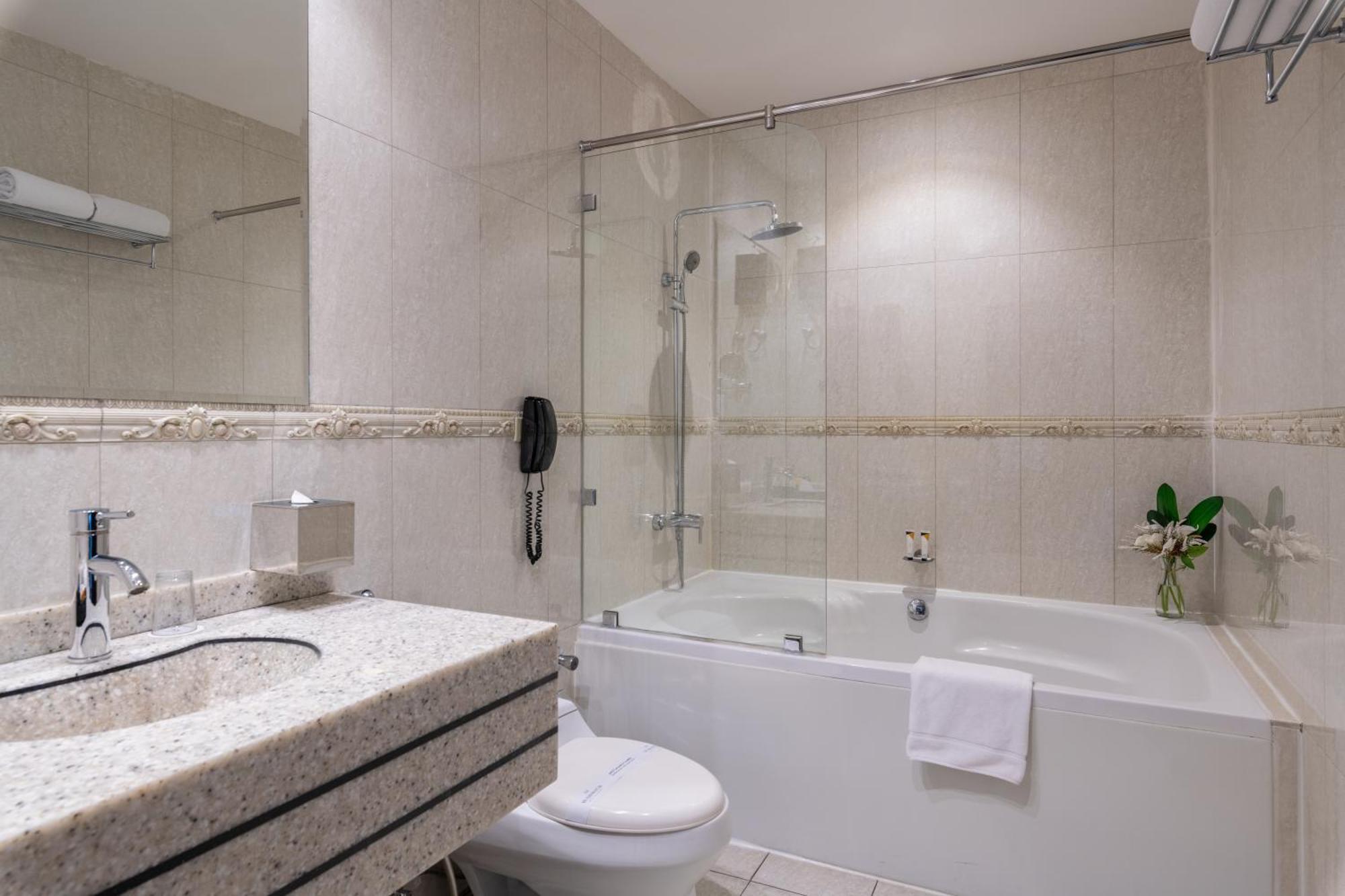 Warwick Al Jubail Hotel Zewnętrze zdjęcie